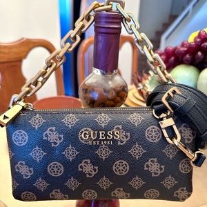Guess logo hand or crossbody bag